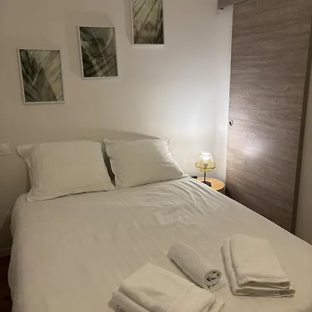 Apartment T2 Renove Au Calme